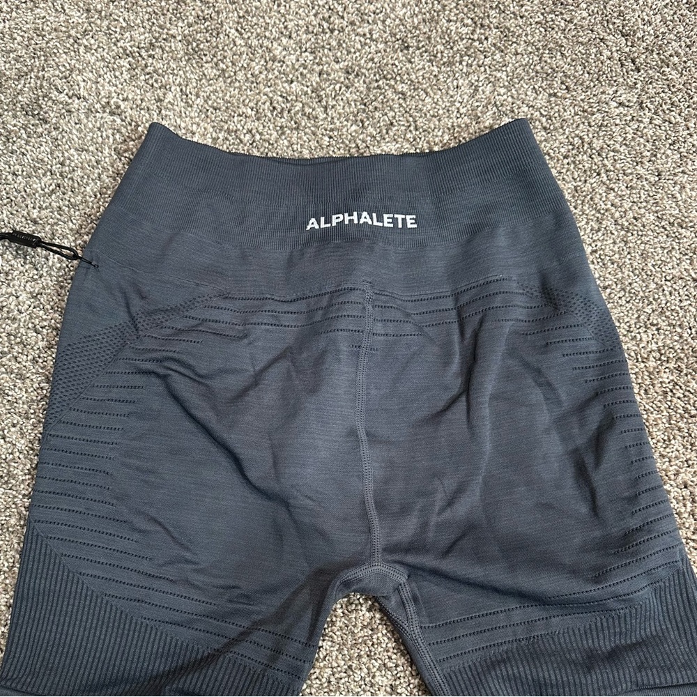 Alphalete M Ozone shorts -Carbon